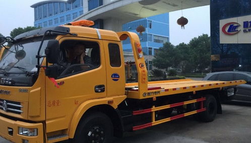 黃牌清障車江淮一拖二與東風(fēng)天錦對(duì)比 打造高效汽車救援服務(wù)新標(biāo)桿
